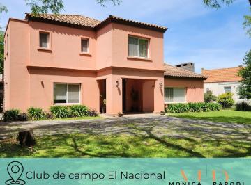 Casa · 293m² · 6 Ambientes · 1 Cochera · Casa de Categoría en Venta en El Nacional Club de Campo | General Rodríguez