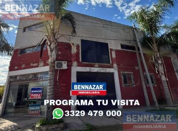 Local comercial · 255m² · 5 Ambientes · 3 Cocheras · Local en Esquina - en Alquiler
