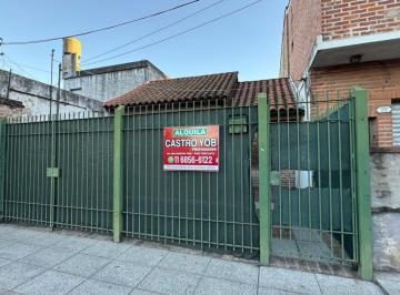 Casa · 250m² · 3 Ambientes · Casa Sobre Av San Martin a Pocos m de Estacion Torcuato
