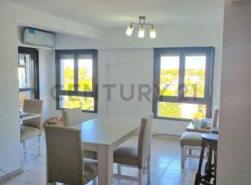 Departamento · 86m² · 3 Ambientes · 1 Cochera · Departamento de 2 Dorm., Cochera y Terraza Propia en El Casco.