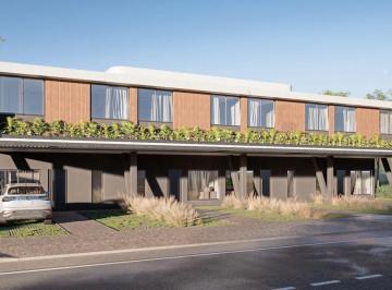 PH · 144m² · 4 Ambientes · 2 Cocheras · Duplex a La Venta en Campos de Manantiales