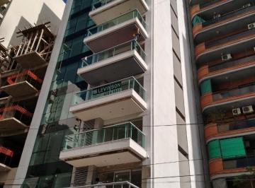 Departamento · 63m² · 3 Ambientes · 3 Ambientes en Avell. Ctro. a 1 Cuadra de La Plaza!