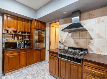 Casa · 256m² · 6 Ambientes · 1 Cochera · Venta Casa 6 Ambientes Barracas