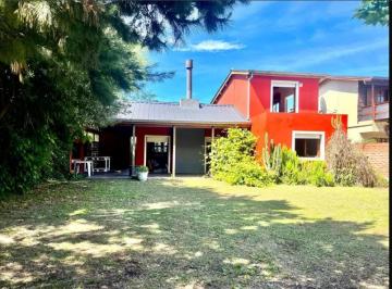 Casa de 4 ambientes, Mar Chiquita · Oportuniad! Retasada! Casa en La Caleta a 200 m del Mar