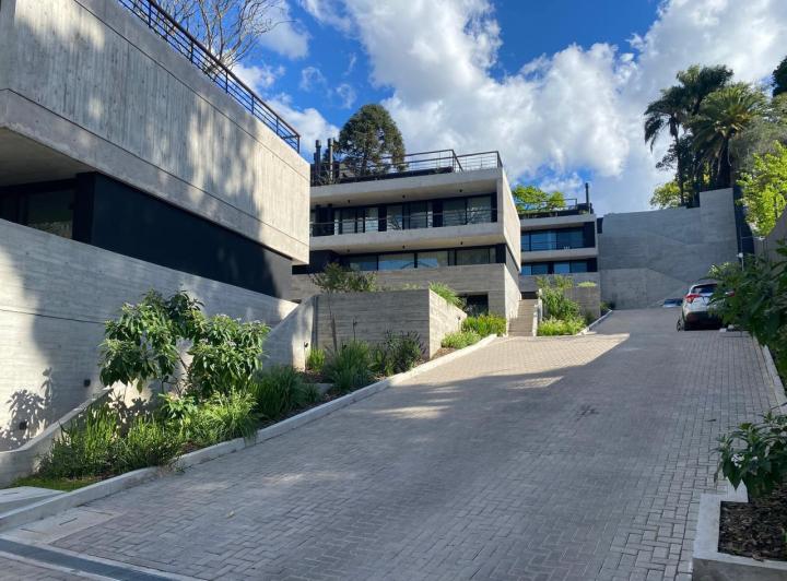 Departamento · 235m² · 5 Ambientes · 2 Cocheras
