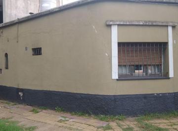 Casa de 3 ambientes, Lomas de Zamora · Casa en Esquina de Lugano y Pedernera en Lomas de Zamora