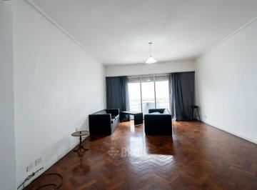 Departamento · 91m² · 4 Ambientes · Angel Gimenez y Av Rivadavia - Frente Impecable Baulera Balcon Todo Sol 2 Baños Amplia Cocina