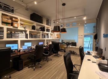 Oficina comercial · 54m² · 3 Ambientes · Oficina en El Edificio 'La Algodonera", Cocina Independiente, 2 Baños Completos
