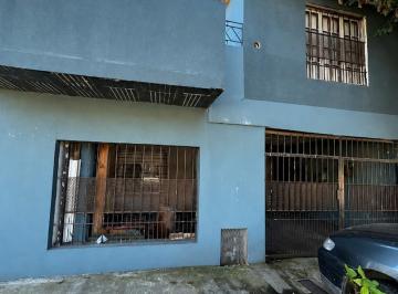 Casa · 180m² · 4 Ambientes · 1 Cochera · Casa 4 Ambientes en Ituzaingó Sur