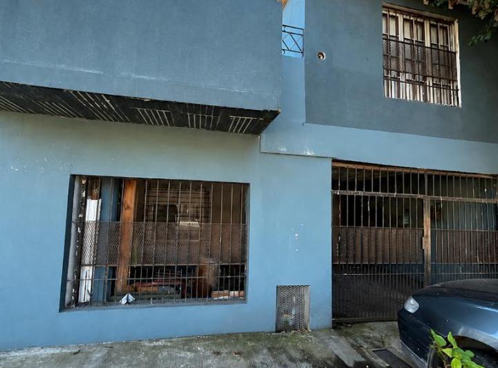 Casa · 180m² · 4 Ambientes · 1 Cochera