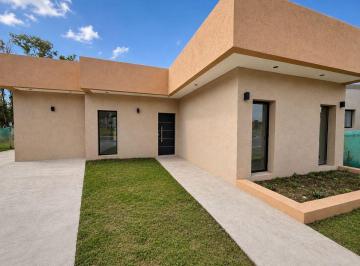 Casa de 4 ambientes, Pilar · Casa en Venta en Pilar del Este