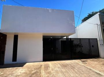 Casa · 90m² · 3 Ambientes · 1 Cochera · Casa en Alquiler 2 Dorm.
