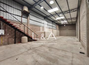 Bodega-Galpón de 2 ambientes, Salta · Galpón con Salón Comercial con 232 m² en Alquiler en Salta