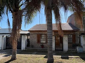 Casa · 165m² · 4 Ambientes · 3 Cocheras · Casa 4 Ambientes en San Antonio de Padua