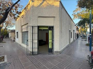 Local comercial de 3 ambientes, Godoy Cruz · Local Esquina Frente a Planta Uno