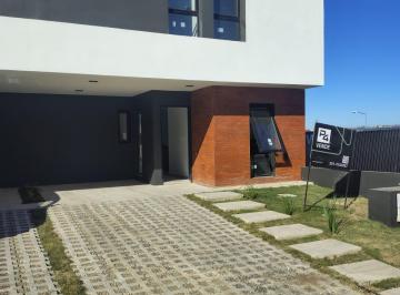 Casa de 5 ambientes, Córdoba · Miradores de Manantiales Duplex 3 Dorm. a Estrenar