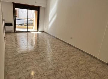 Departamento de 2 ambientes, La Plata · Amplio Departamento Pleno Centro de La Plata