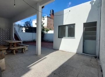 PH · 129m² · 4 Ambientes · 2 Cocheras · Venta PH Malaver Tipo Casa de 4 Amb - Cocheras - Patio - Sin Expensas - Apto Credito - Permuta