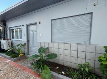 Casa de 4 ambientes, Ciudad de Santa Fe · ¡Tu Nuevo Hogar en El Corazón de Santa Fe!