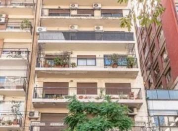 Departamento de 4 ambientes, Recoleta · Excelente 4 Amb. con Cochera y Baulera! Apto Profesional