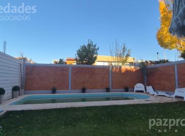 Casa · 357m² · 6 Ambientes · 3 Cocheras · Venta Casa 4 Dor. Piscina B. Rincon de Emilio