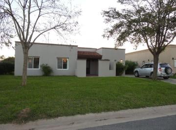 Casa de 4 ambientes, Escobar · Venta, Casa 3 Dorm., Una Planta, Jardin, Parrilla
