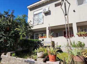 Casa · 204m² · 5 Ambientes · 1 Cochera · Casa en Olivos Venta Multifamiliar