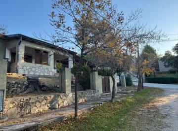 Casa de 7 ambientes, La Serranita · Hermoso Chalet Serrano en La Serranita