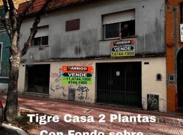 Casa · 227m² · 4 Ambientes · 1 Cochera · Casa Chalet en Venta en Tigre, G. B. a. Zona Norte, Argentina