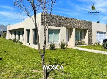 Casa · 800m² · 6 Ambientes · 2 Cocheras · Casa en Alquiler Barrio La Cesarina General Rodriguez