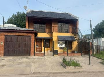 Casa · 90m² · 4 Ambientes · 1 Cochera · Ideal Inversor: Casa + Dpto 2 Amb con Terraza Independiente