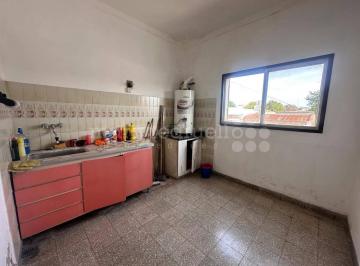 MRE-MRE-2484_2 · Departamento en Venta de 3 Habitaciones, Centro de Chascomus