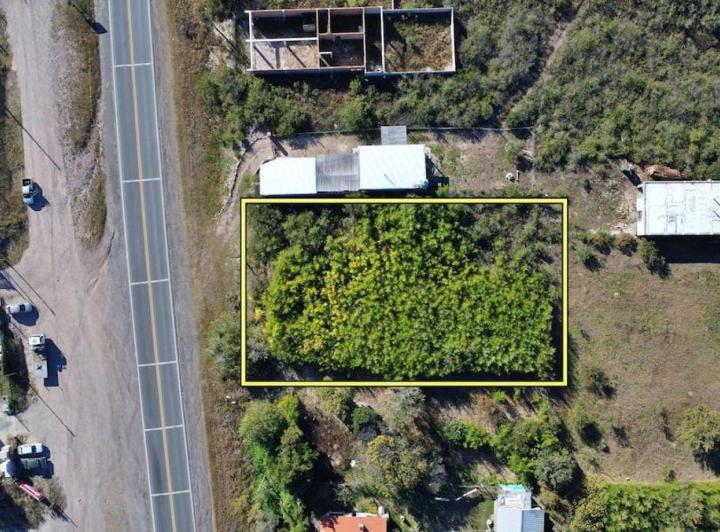 Terreno · 1350m²