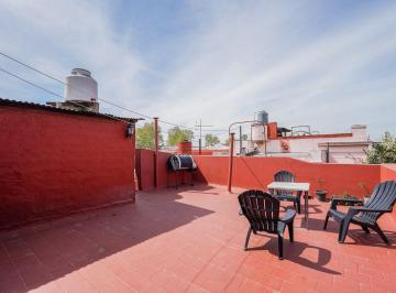 Casa · 130m² · 5 Ambientes · Casa 5 Ambientes Venta Flores Terraza Patio