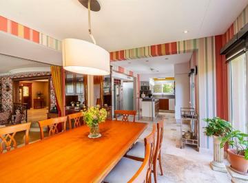 Casa · 308m² · 5 Ambientes · 2 Cocheras · Venta Casa Abril Club de Campo - Piscina Climat