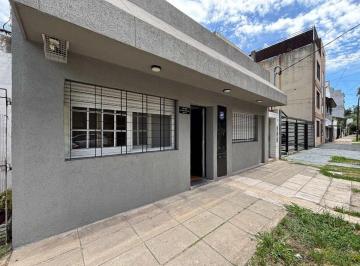 PH · 68m² · 3 Ambientes · 1 Cochera · Venta Moron PH 3 Amb Patio Parrilla Terraza G - Coch