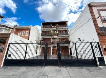 PH · 49m² · 3 Ambientes · 1 Cochera · Venta PH 3 Amb. con Patio en Wilde Centro