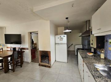 Casa · 175m² · 4 Ambientes · 2 Cocheras · Venta Casa Mas Departamento Jorge Newbery