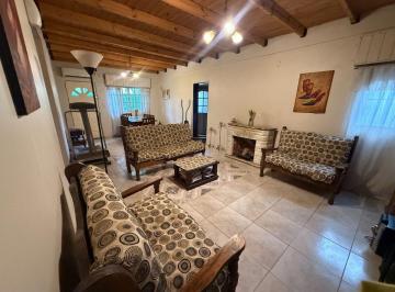 Casa · 4 Ambientes · 1 Cochera · Casa en Venta 4 Ambientes en Ituzaingó Norte