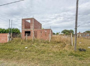 Casa · 90m² · 4 Ambientes · Venta Casa 4 Ambientes Santa Elena a Terminar