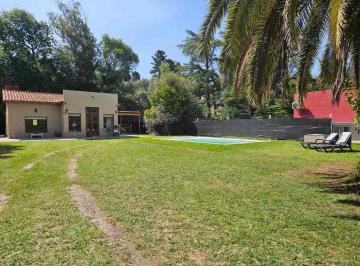 Casa · 120m² · 4 Ambientes · Venta Casa 3 Dorm Pileta Quincho La Lonja