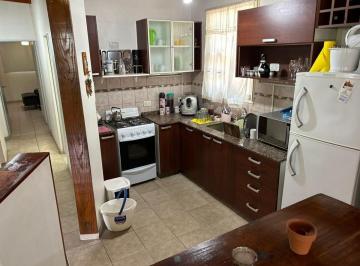 Casa · 96m² · 4 Ambientes · 1 Cochera · Venta Casa de 4 Ambientes Barrio Privado en Moreno