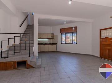 Casa · 130m² · 3 Ambientes · 1 Cochera · Casa en Venta