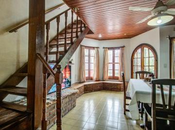 Casa · 160m² · 5 Ambientes · 2 Cocheras · Casas en Venta en La Plata