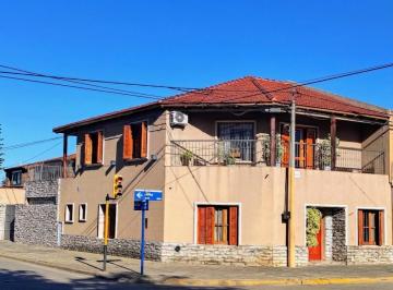 Casa de 8 ambientes, San Pedro · Casa en Venta | San Pedro Centro | 4 Dorm. | 242 m² | Financio