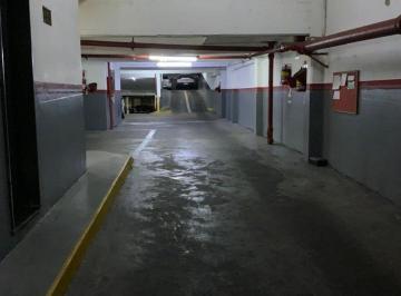 Garage · 12m² · Cochera Excelente Ubicacion Recoleta