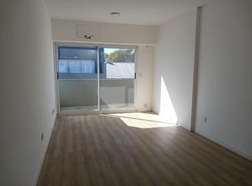 Departamento · 27m² · 1 Ambiente · Alquiler Monoambiente Al Frente con Balcón - Luminoso - Paternal