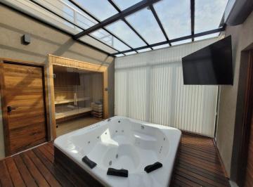 Casa · 407m² · 6 Ambientes · 4 Cocheras · Venta Casa 6 Amb Sauna Jacuzzi Pileta Permuta