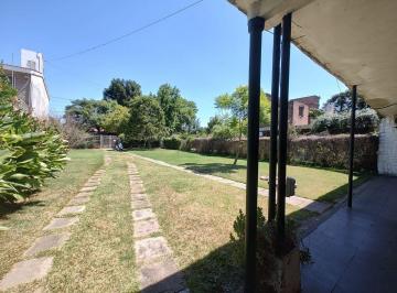Casa · 190m² · 4 Ambientes · 2 Cocheras · Venta Casa a Reciclar - Ideal Desarrollo