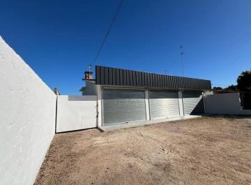 Local comercial · 50m² · 1 Cochera · Alquiler de Local Comercial Sobre Ruta 8 Km 26